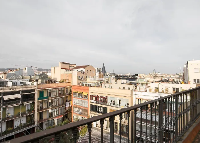 Atico Con Terraza En El Corazon De