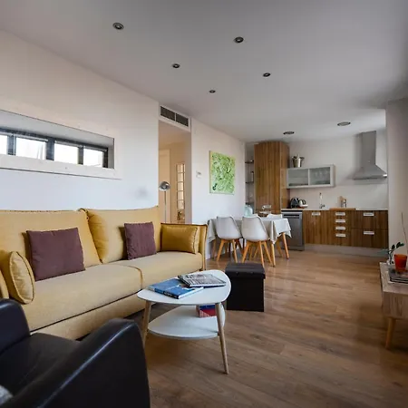 Apartamento Atico Con Terraza En El Corazon De Barcelona