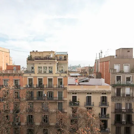 Atico Con Terraza En El Corazon De برشلونة