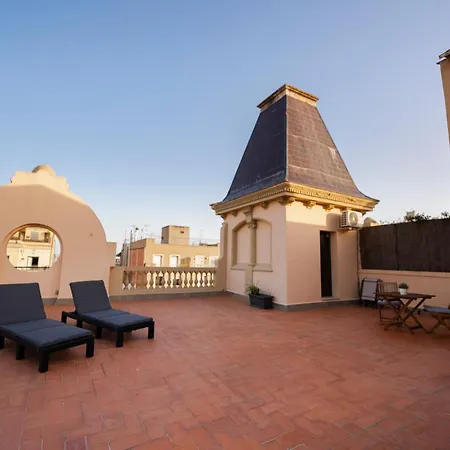 Atico Con Terraza En El Corazon De * برشلونة